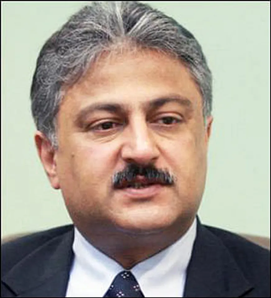 PVR appoints Sanjay Kapoor as director