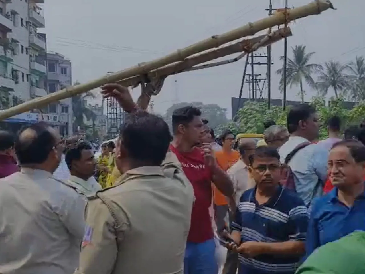 ি