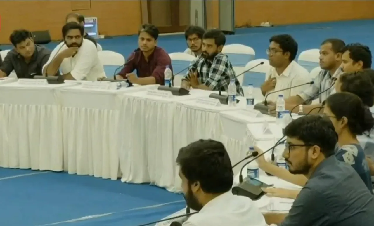 junior doctor meeting