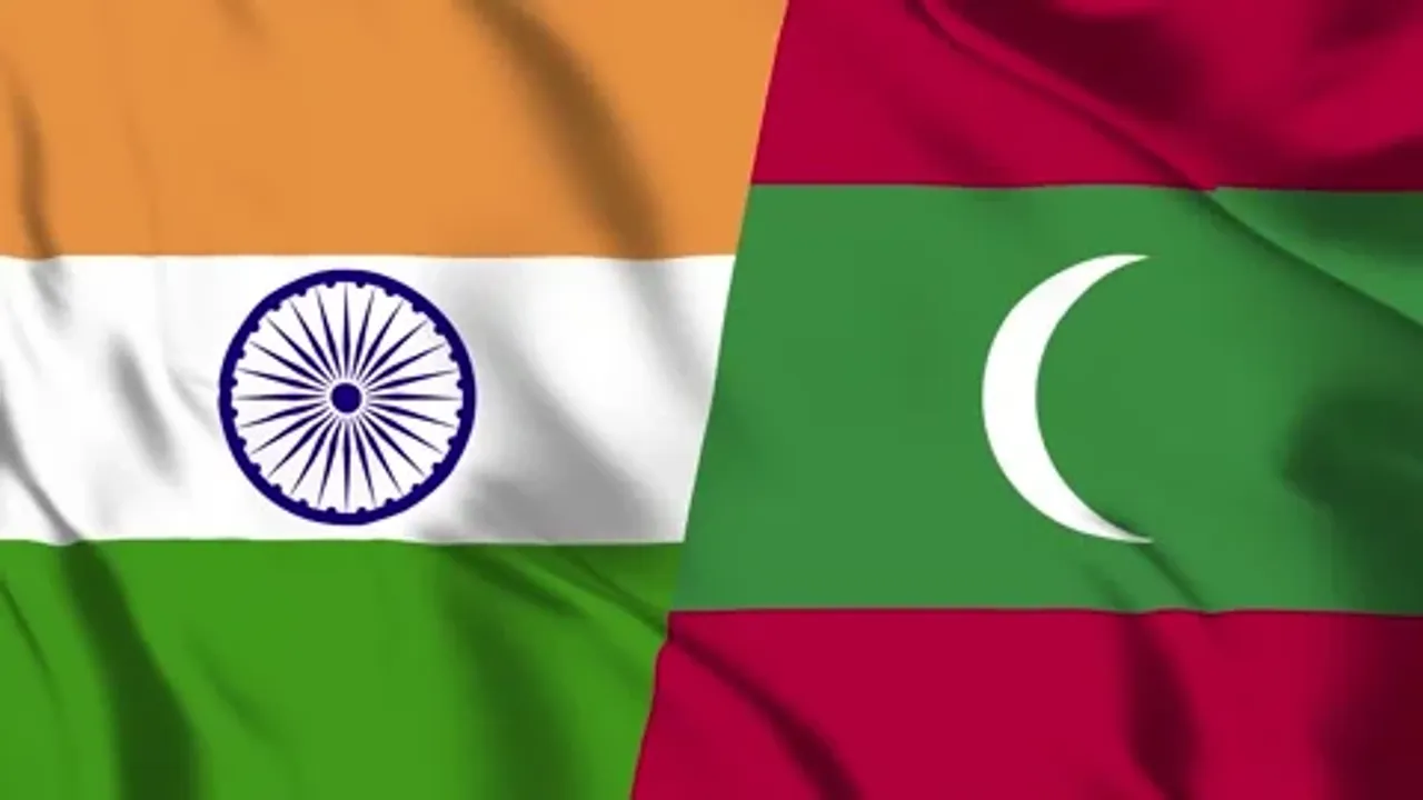 india-and-maldives-flag-waving-footage-264288439_iconl