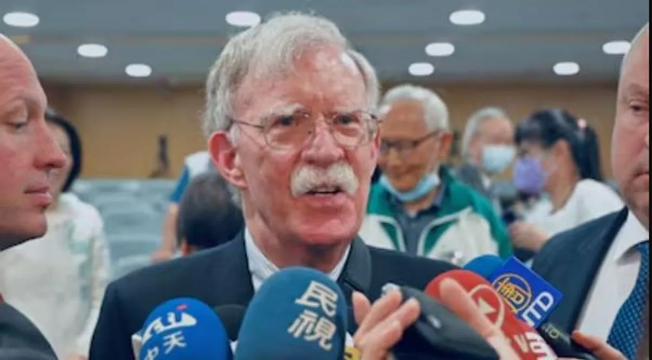 ex donald trump advisary