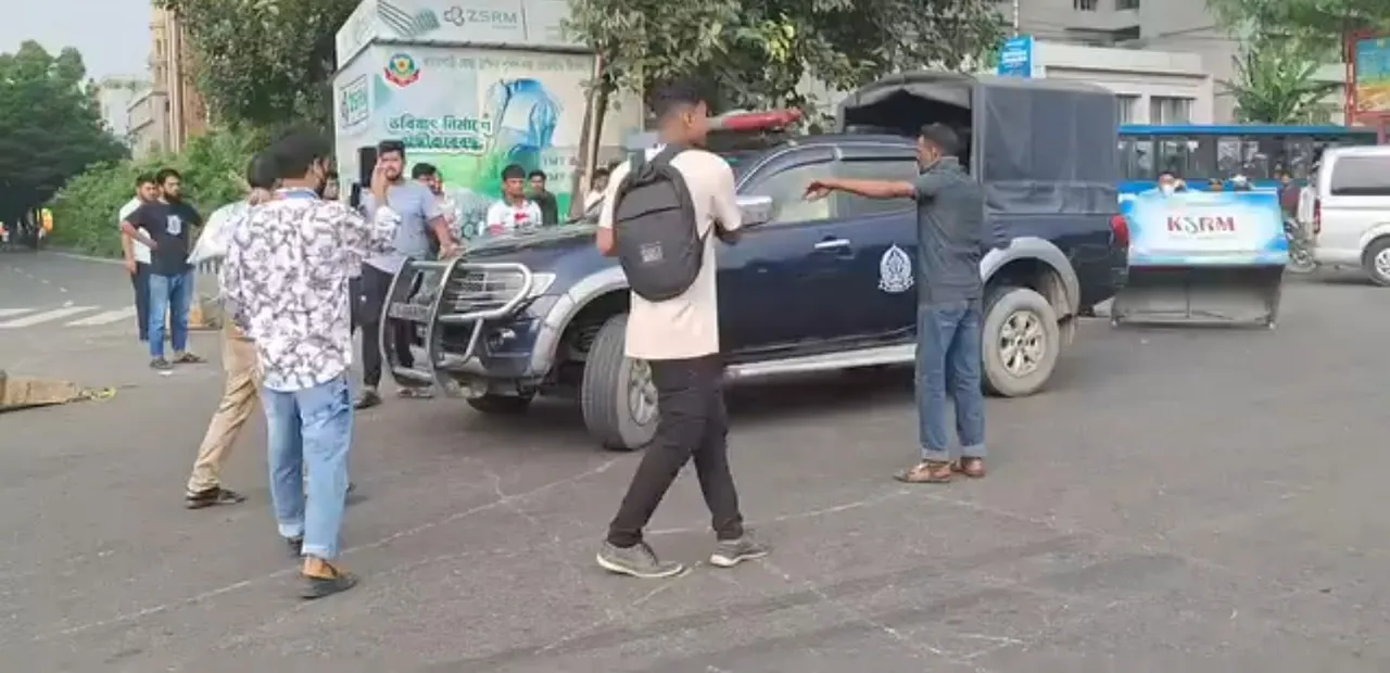 WhatsApp Image 2025-10-17 at 22.14.10