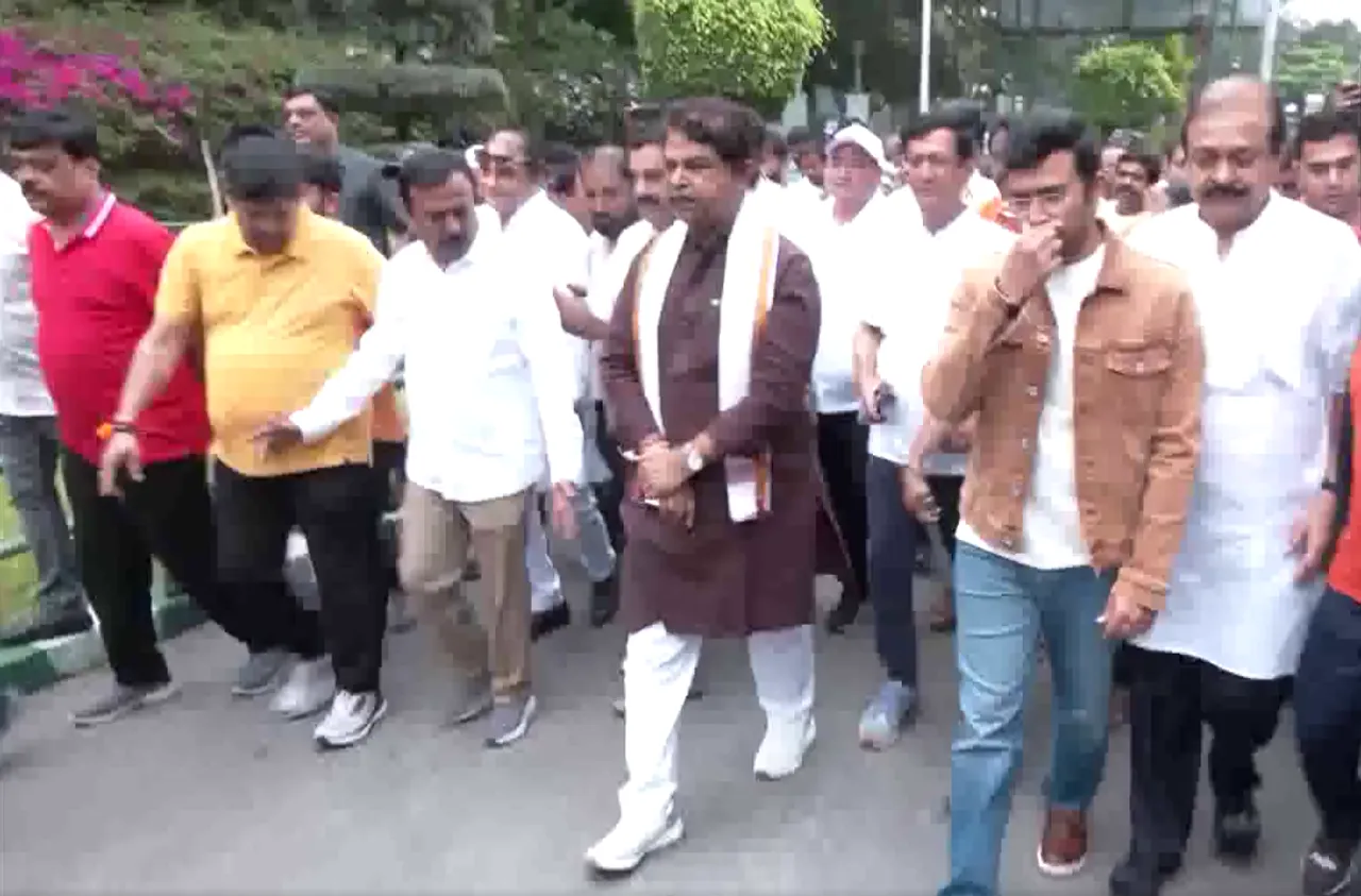 Screenshot 2025-11-02 10.03.26 AM