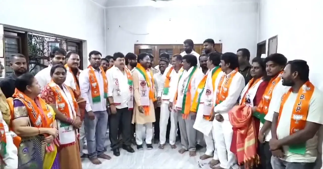 Screenshot 2025-11-04 10.08.27 PM