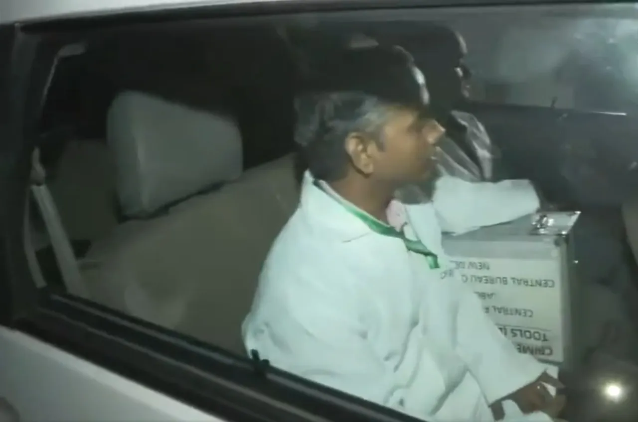 WhatsApp Image 2025-11-12 at 22.57.19