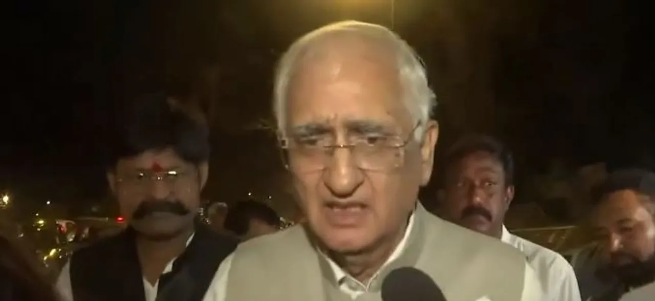  salman khushrid 1112.JPG