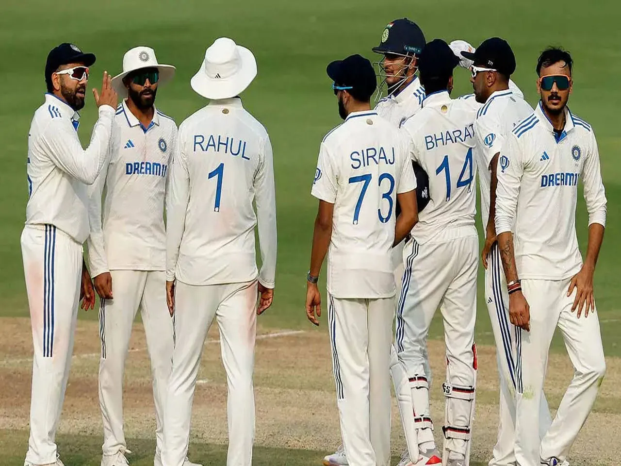 INDIA ENGLAND TEST.jpg