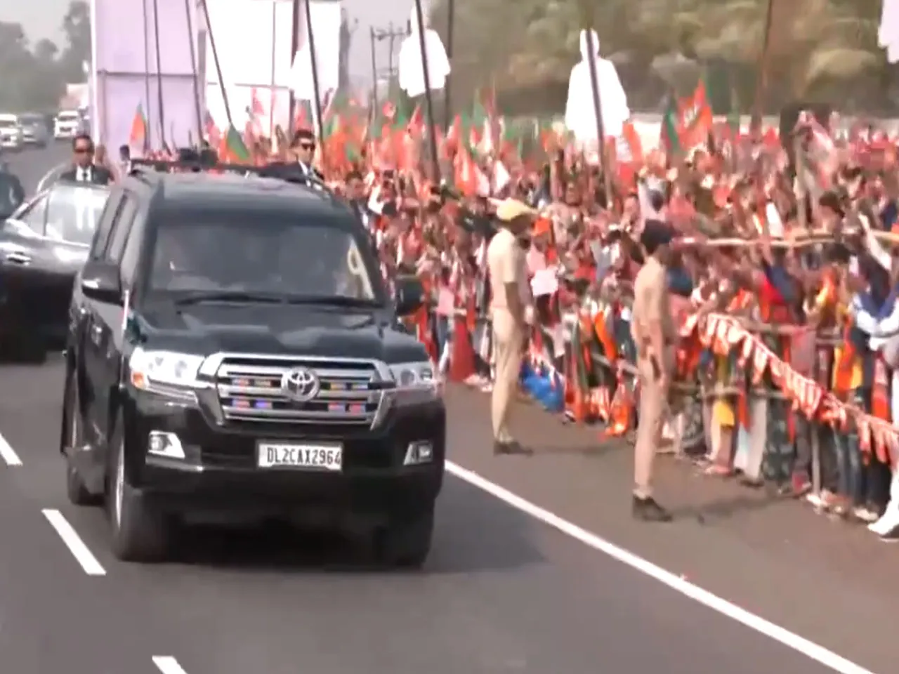 MODI ROAD SHOW.jpg
