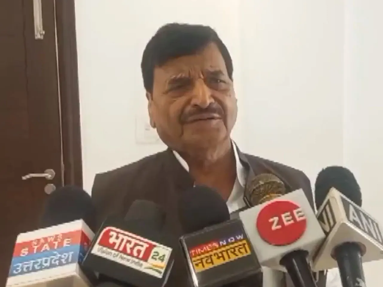 shivpal singhhj.jpg