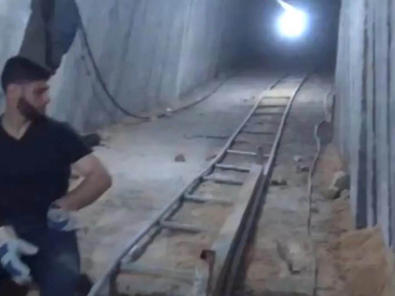hamas tunnel.jpg