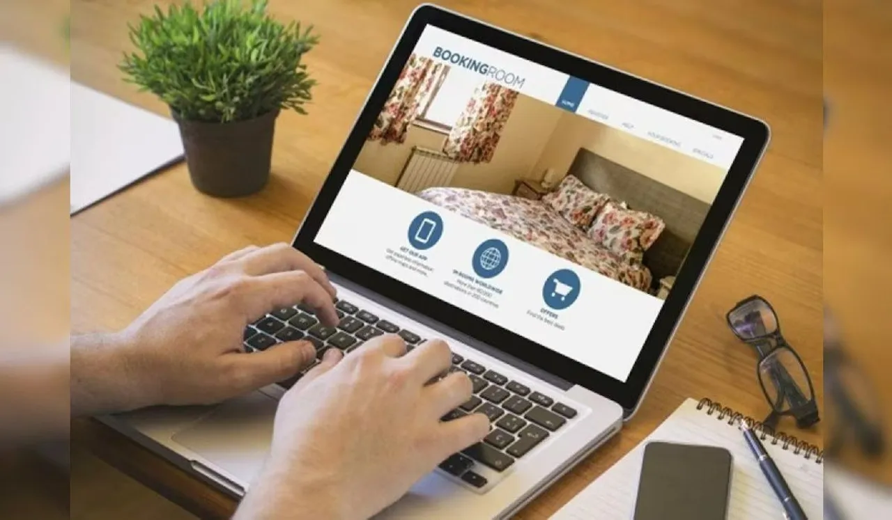 ezgif.com-gif-maker (5) (1).jpg