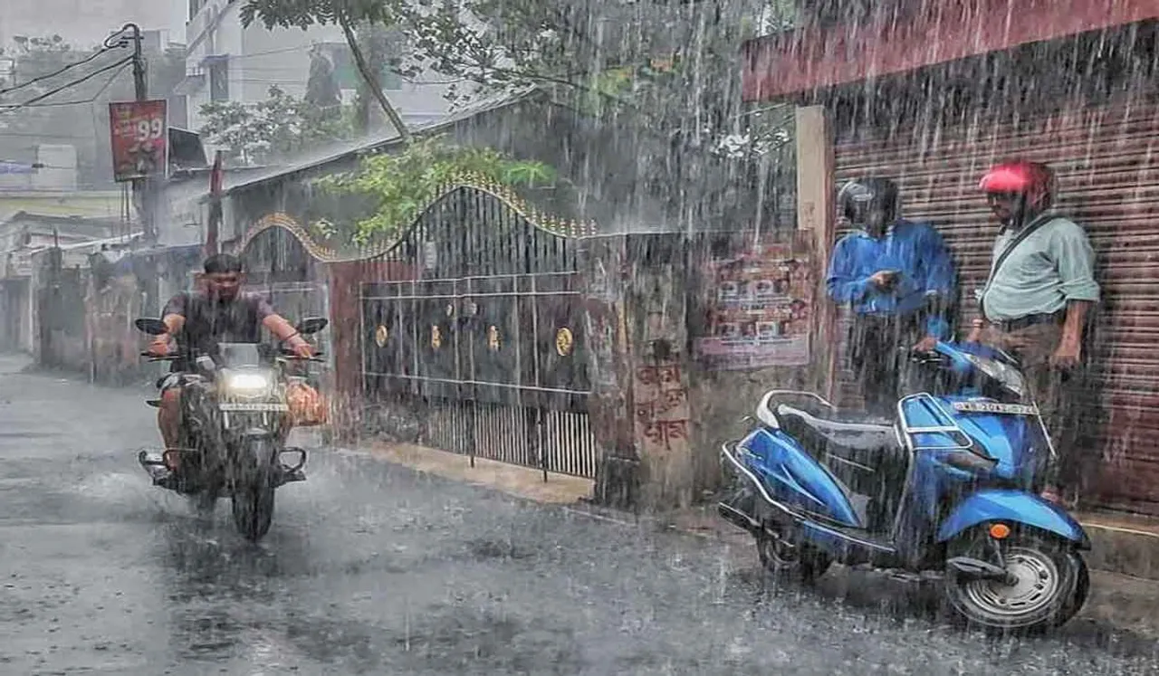 kolkata rain n.jpg