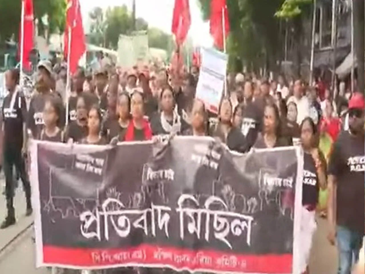 েএও