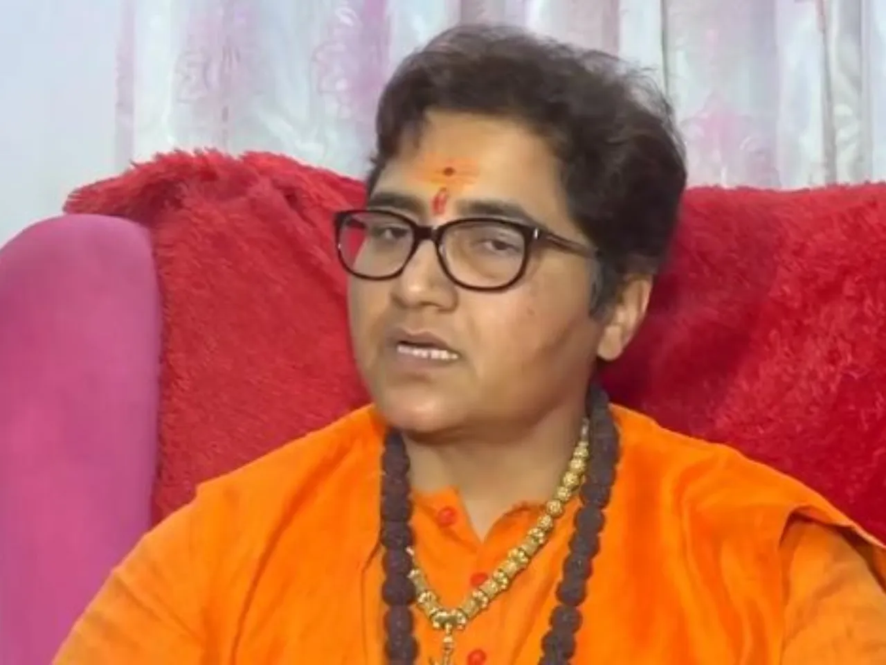 pragya sadhhi.jpg