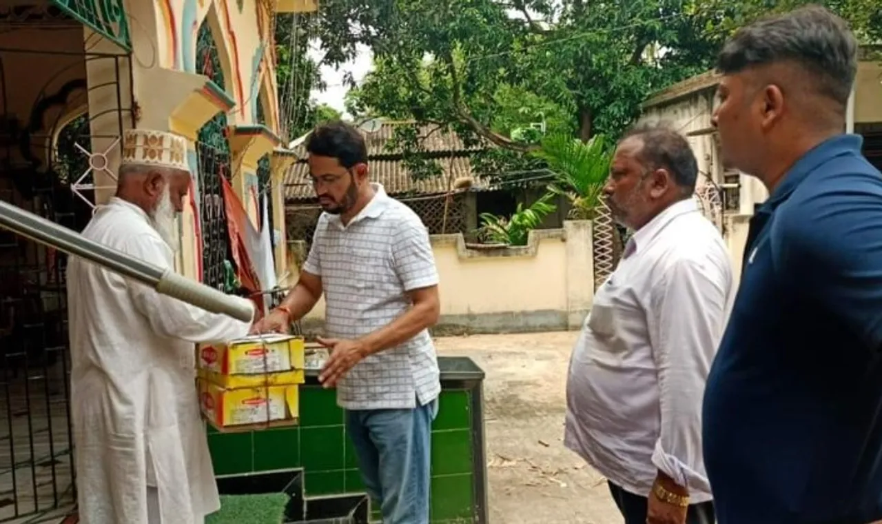 ল্ক,ম্নব 