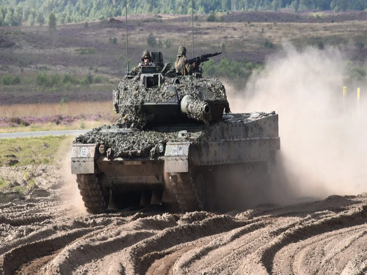 tank 11