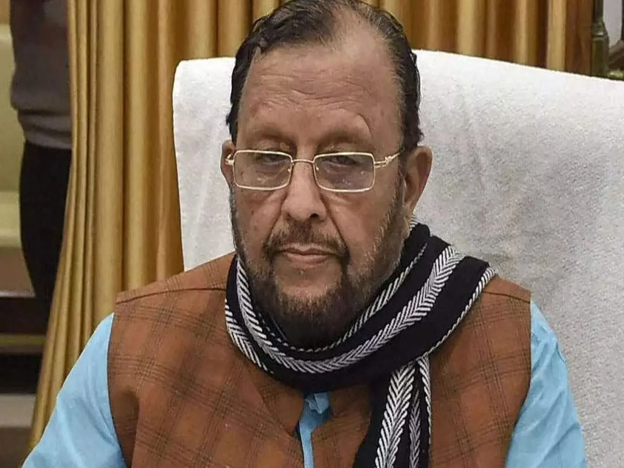 suresh kumar khannaq2.jpg