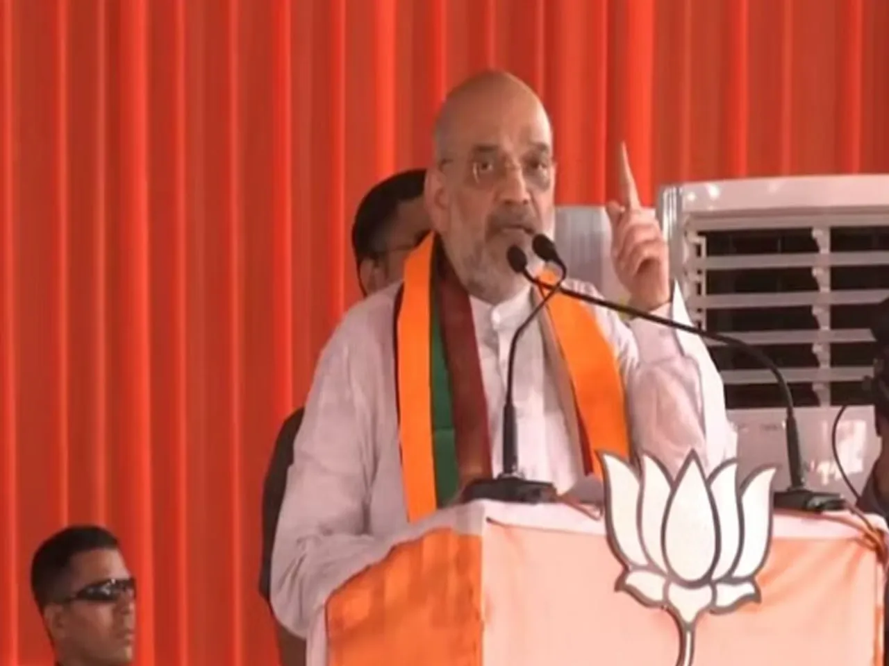 amit shah c hattis.jpg