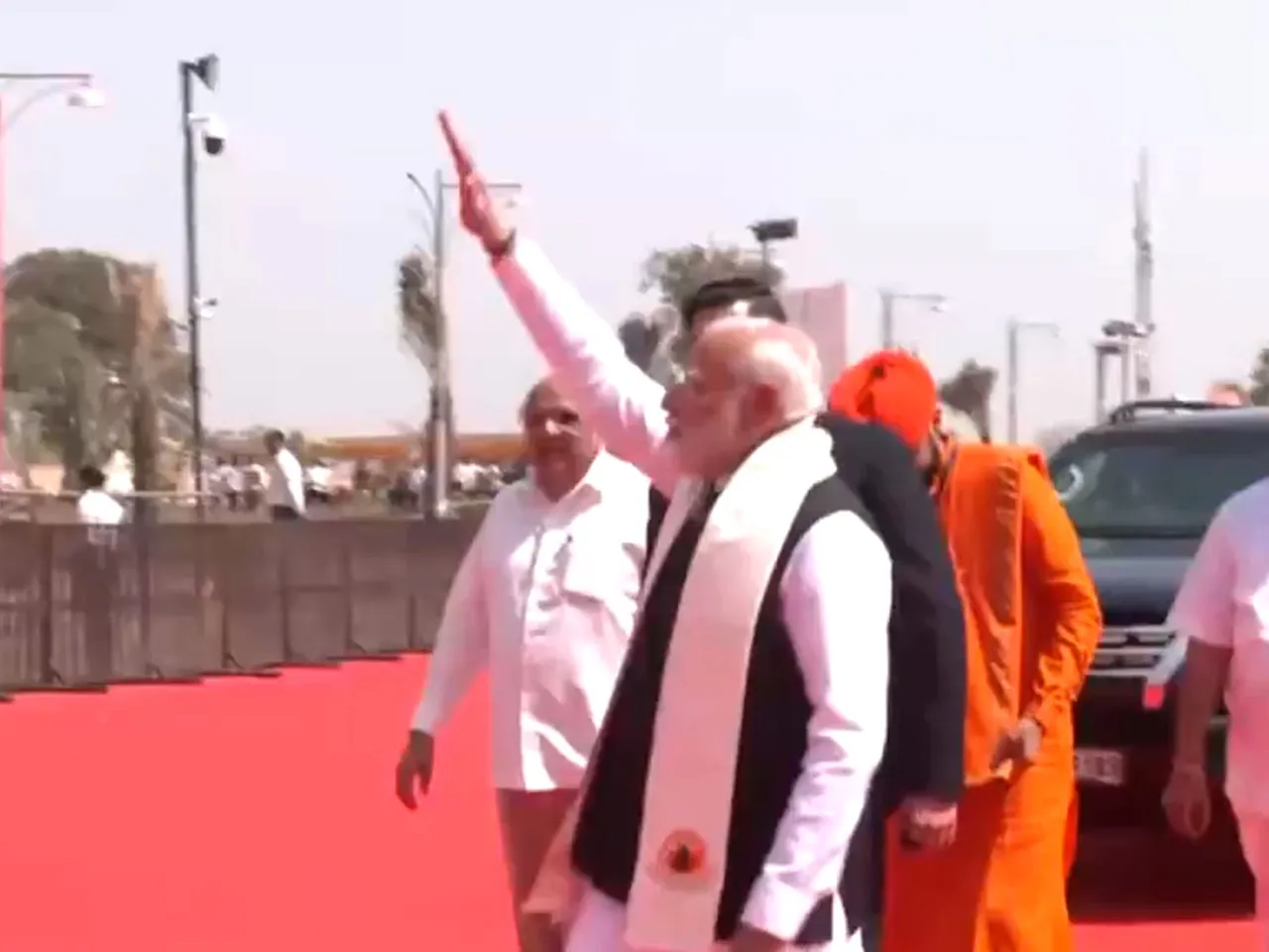 pm modi df.jpg