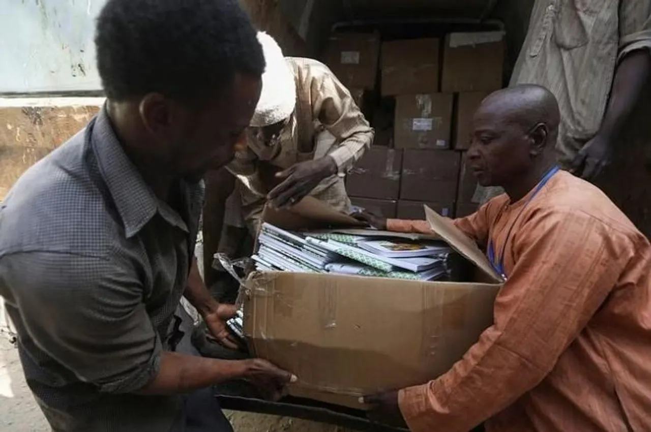 নিরাপত্তাহীনতা নাইজেরিয়ার গণতন্ত্রকে হুমকির মুখে ফেলছে