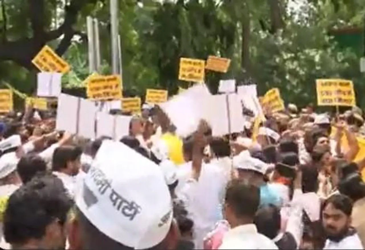 রাজনৈতিক স্বার্থে সিবিআইকে ব্যবহারের অভিযোগে বিজেপির বিরুদ্ধে বৃহত্তর প্রতিবাদে আপ