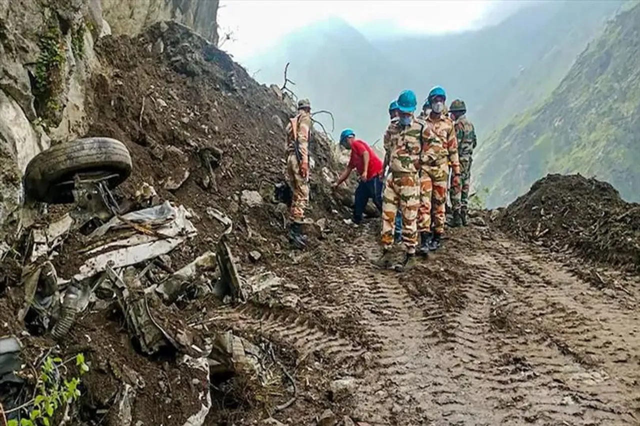 হিমাচলে ধসকাণ্ডে হু হু করে বাড়ছে মৃত্যু সংখ্যা