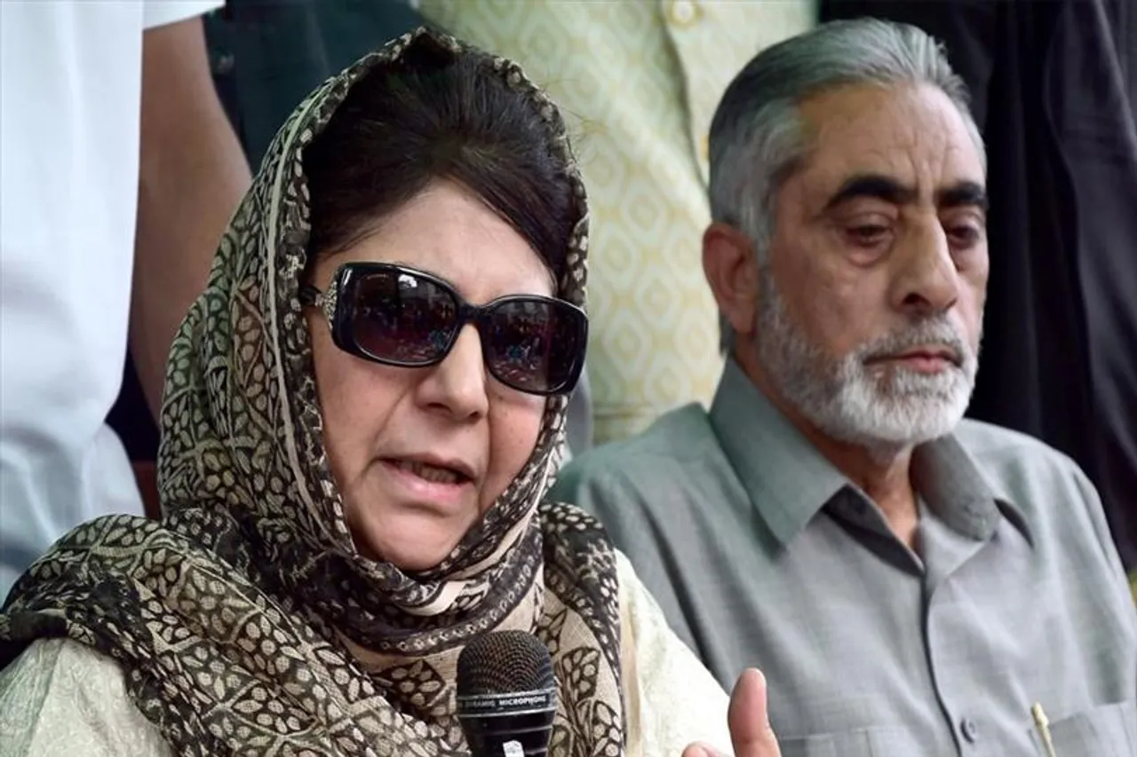 কাশ্মীর কারাগারে রূপান্তরিত হয়েছে: মেহবুবা মুফতি