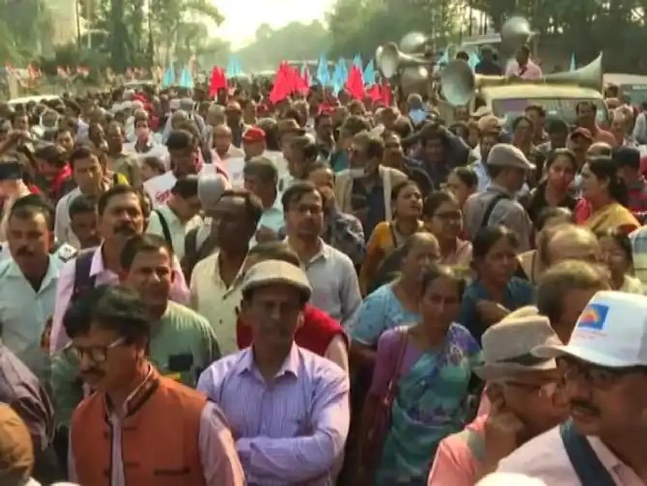 বিধানসভা অভিযানে ধৃতদের বিরুদ্ধে জামিন অযোগ্য মামলা রুজু পুলিশের