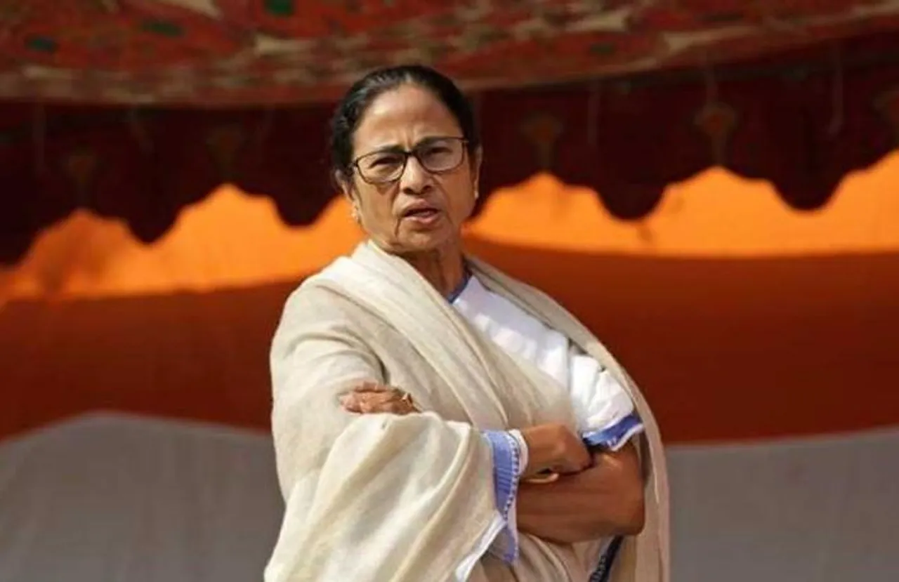 বিকাল ৫টায় রাজধানীতে পৌঁছাবেন মমতা