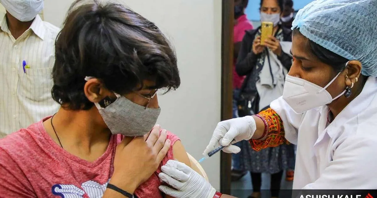 ১৫ থেকে ১৮ বছর বয়সীদের ৬৯ শতাংশ পেয়েছে প্রথম ডোজ