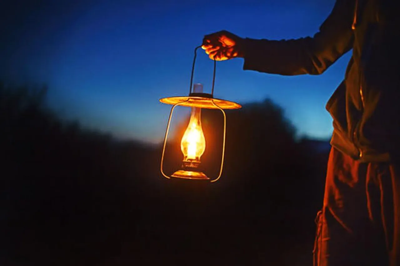 বিদ্যুৎ পরিষেবা নেই, অথচ হাজার হাজার টাকার বিল!