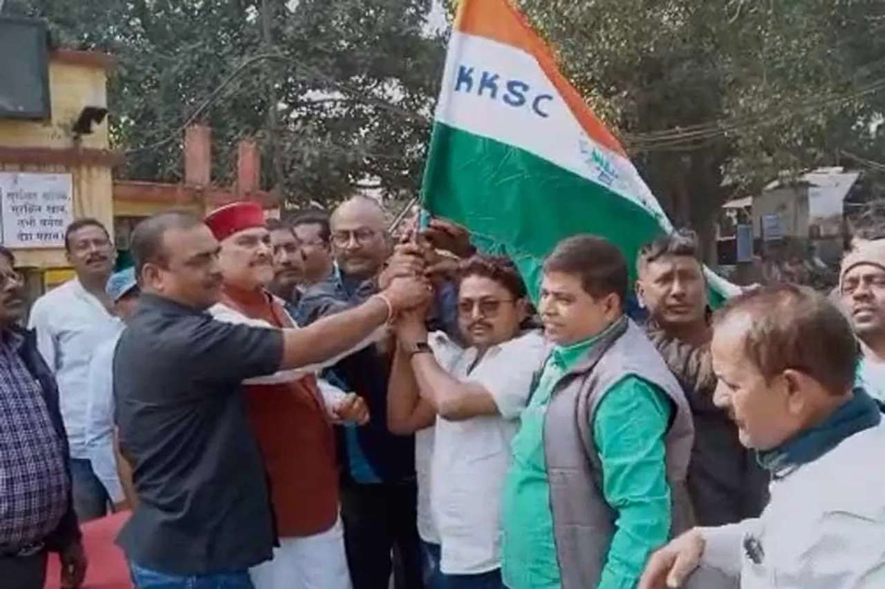 তৃণমূলের শ্রমিক সংগঠনে যোগ দিলেন প্রায় ৫০ জন ইসিএল কর্মী