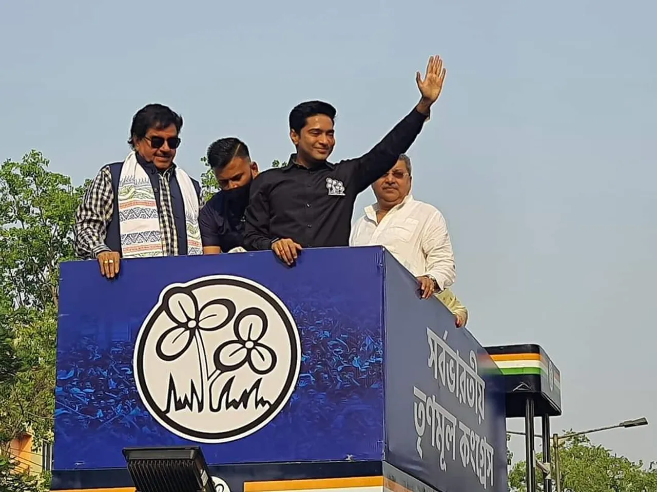 'আসানসোলে জোড়াফুল ফুটবে’, বিজেপিকে চ্যালেঞ্জ অভিষেকের