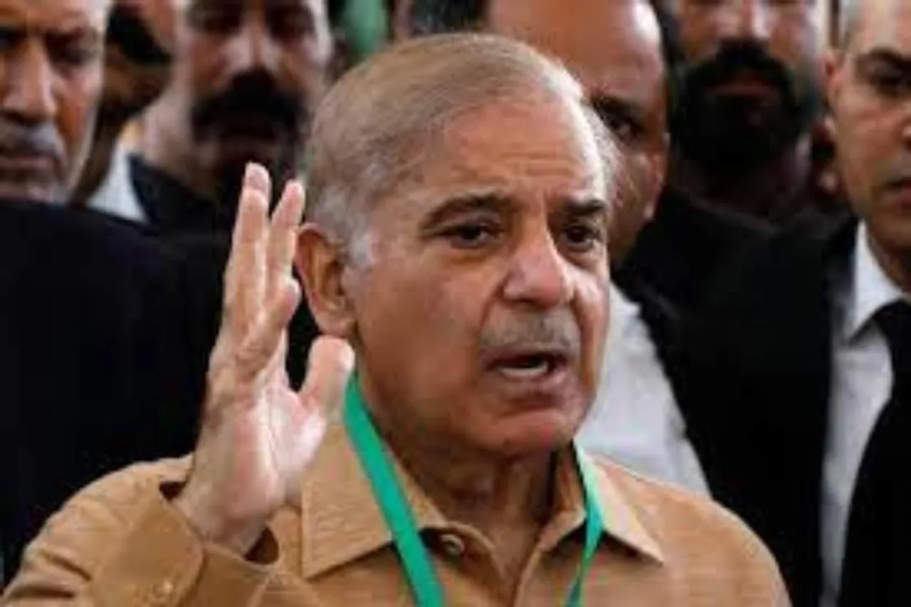 শেহবাজ শরীফকে প্রধানমন্ত্রীর পদ থেকে সরানোর দাবি পিটিআইয়ের