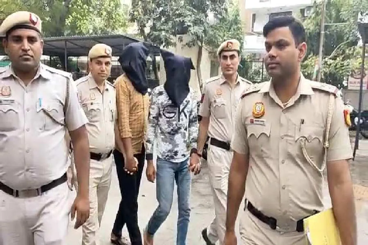 বড়সড় প্রতারণা, পুলিশের হাতে ২ মাস্টারমাইন্ড