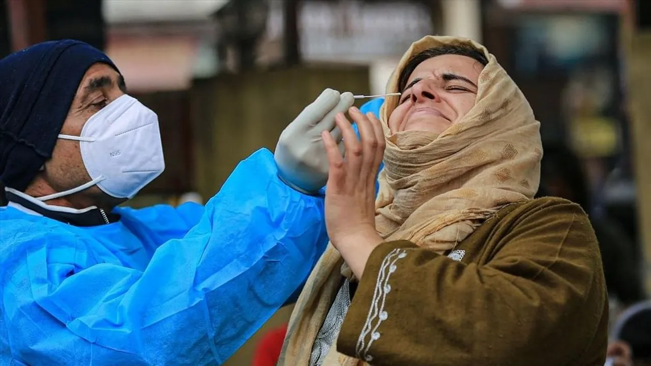 বিধিনিষেধ উঠল মধ্য প্রদেশে