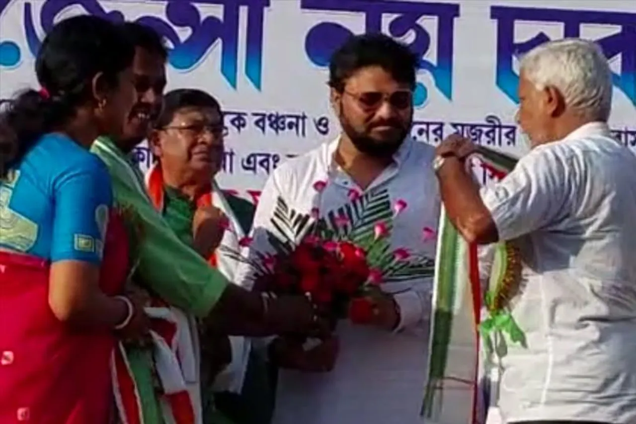 সবংয়ে তৃণমূলের প্রকাশ্য সভায় একাধিক হেভিওয়েট নেতা