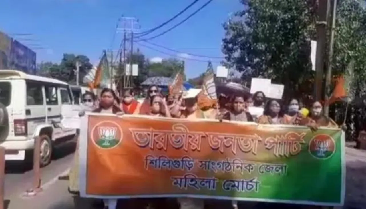 বিজেপির মহিলা মোর্চার স্বারকলিপি পুলিশ কমিশনারকে