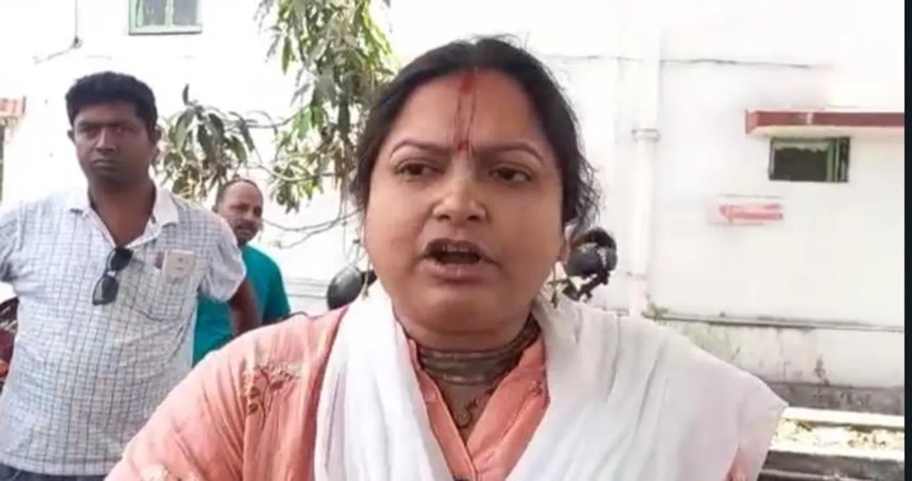 সাংবাদিকদের শ্লীলতাহানির কেস দেওয়ার হুমকি