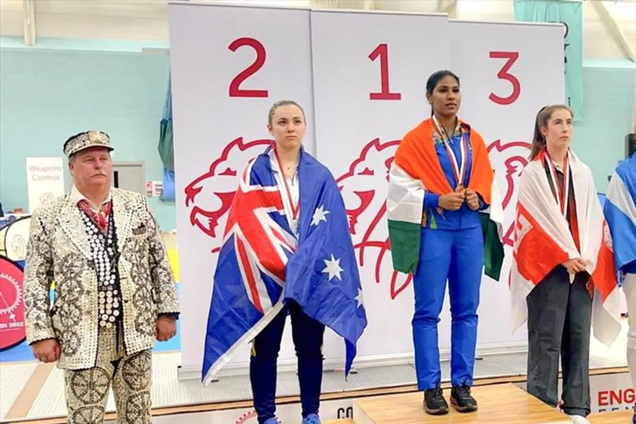 ভবানী দেবীর ফের সোনা