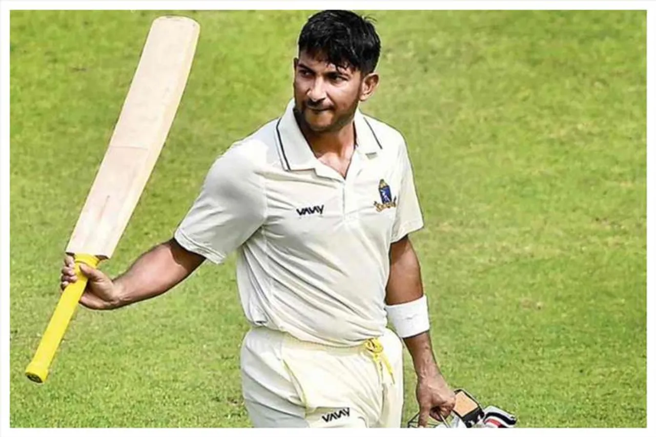 প্রথম শ্রেণির ক্রিকেটে দ্বাদশ শতরান অনুষ্টুপের