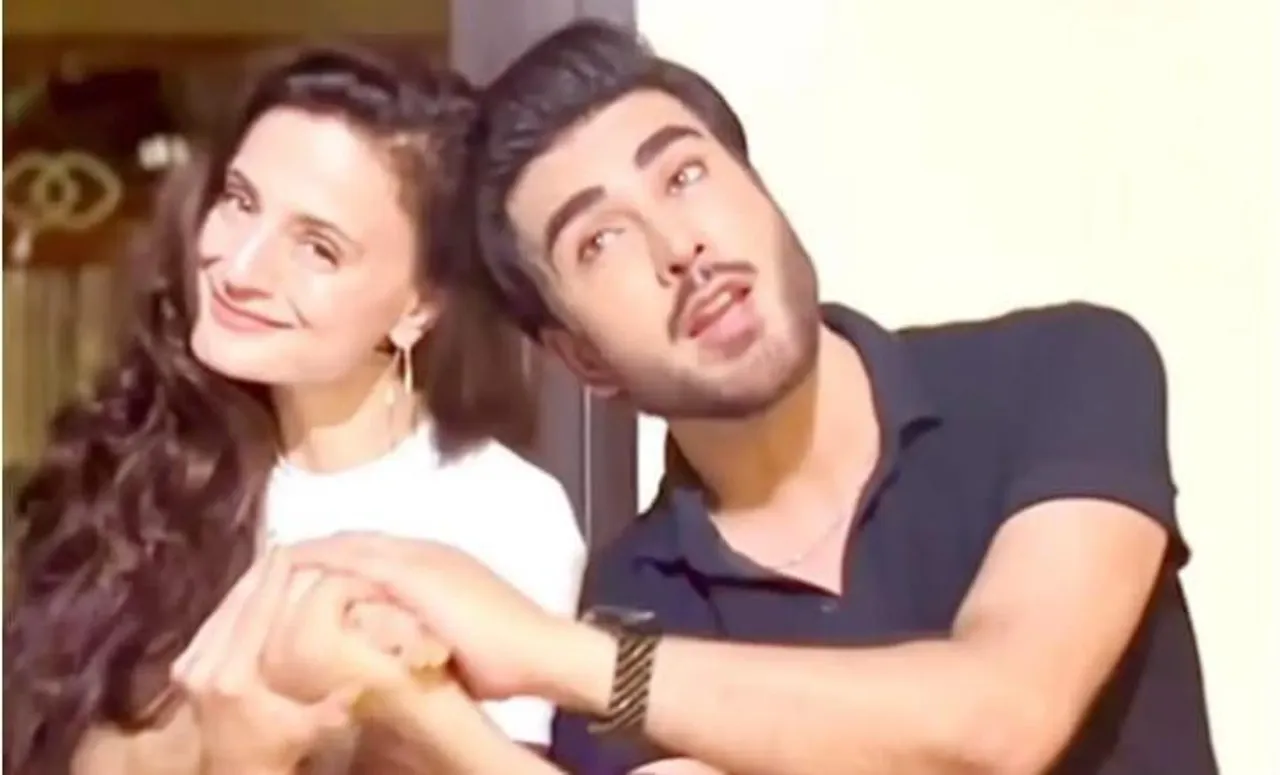 পাকিস্তানি অভিনেতার সঙ্গে রোমান্টিক পোস্ট শেয়ার করলেন আমিশা প্যাটেল