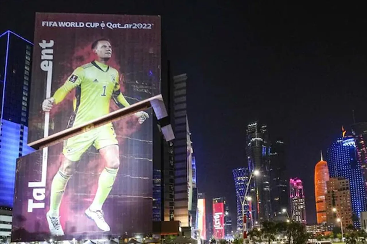 কাতারে ওয়ান লাভ আর্মব্যান্ড পরবেন ডেনমার্ক ও জার্মানির অধিনায়ক