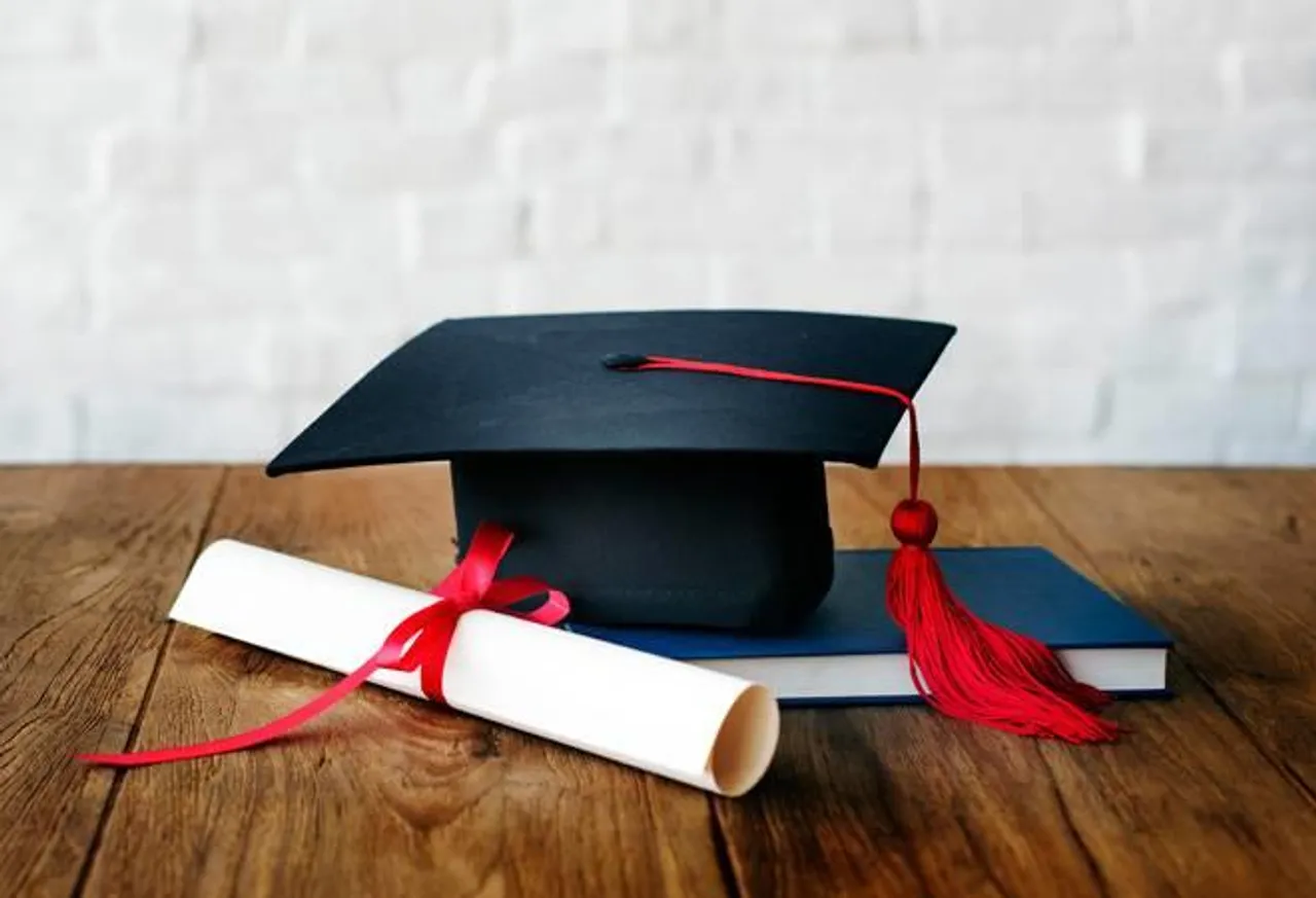 উচ্চশিক্ষার দরজা খুলবে কাদের?