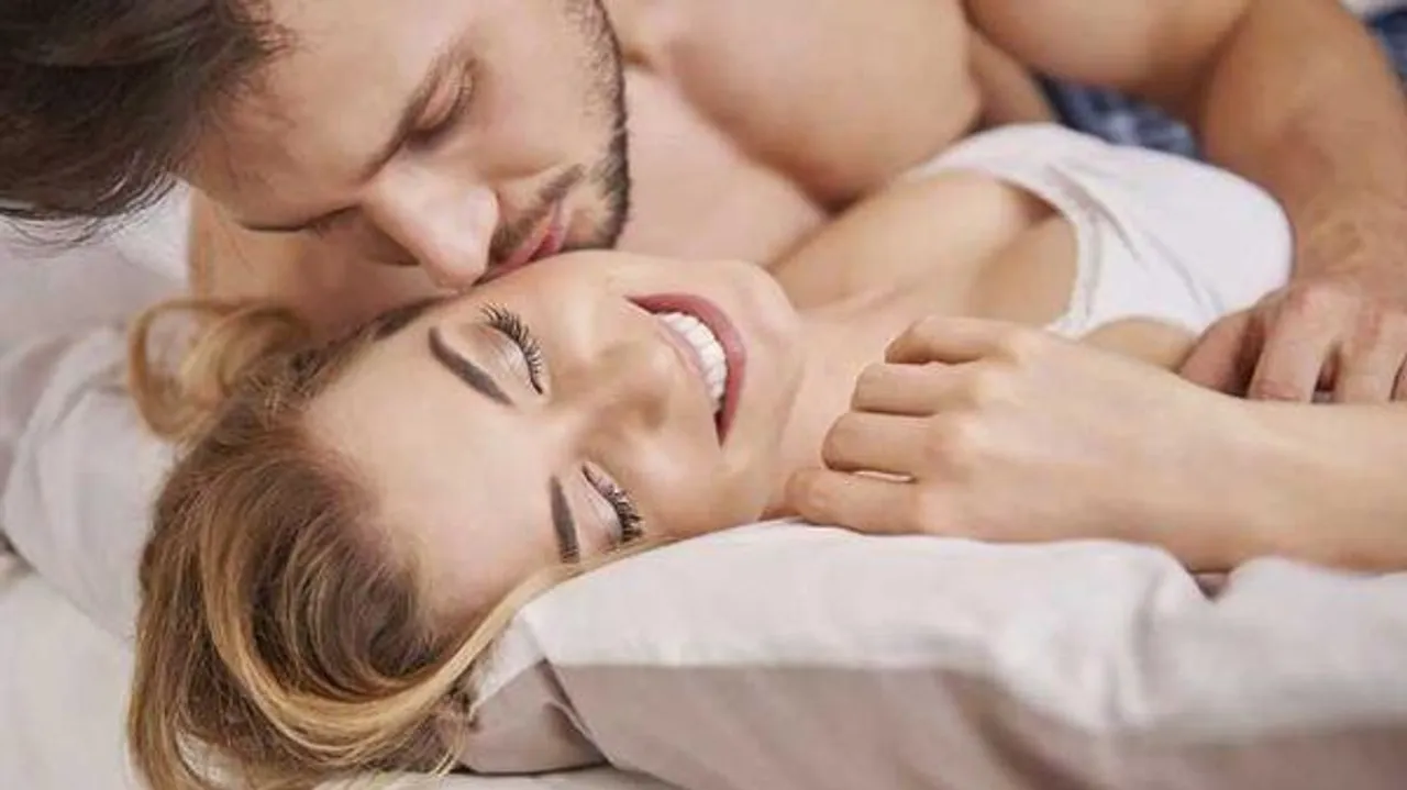 উদ্দাম সঙ্গমে কোন পজিশন পছন্দ করেন নারীরা!