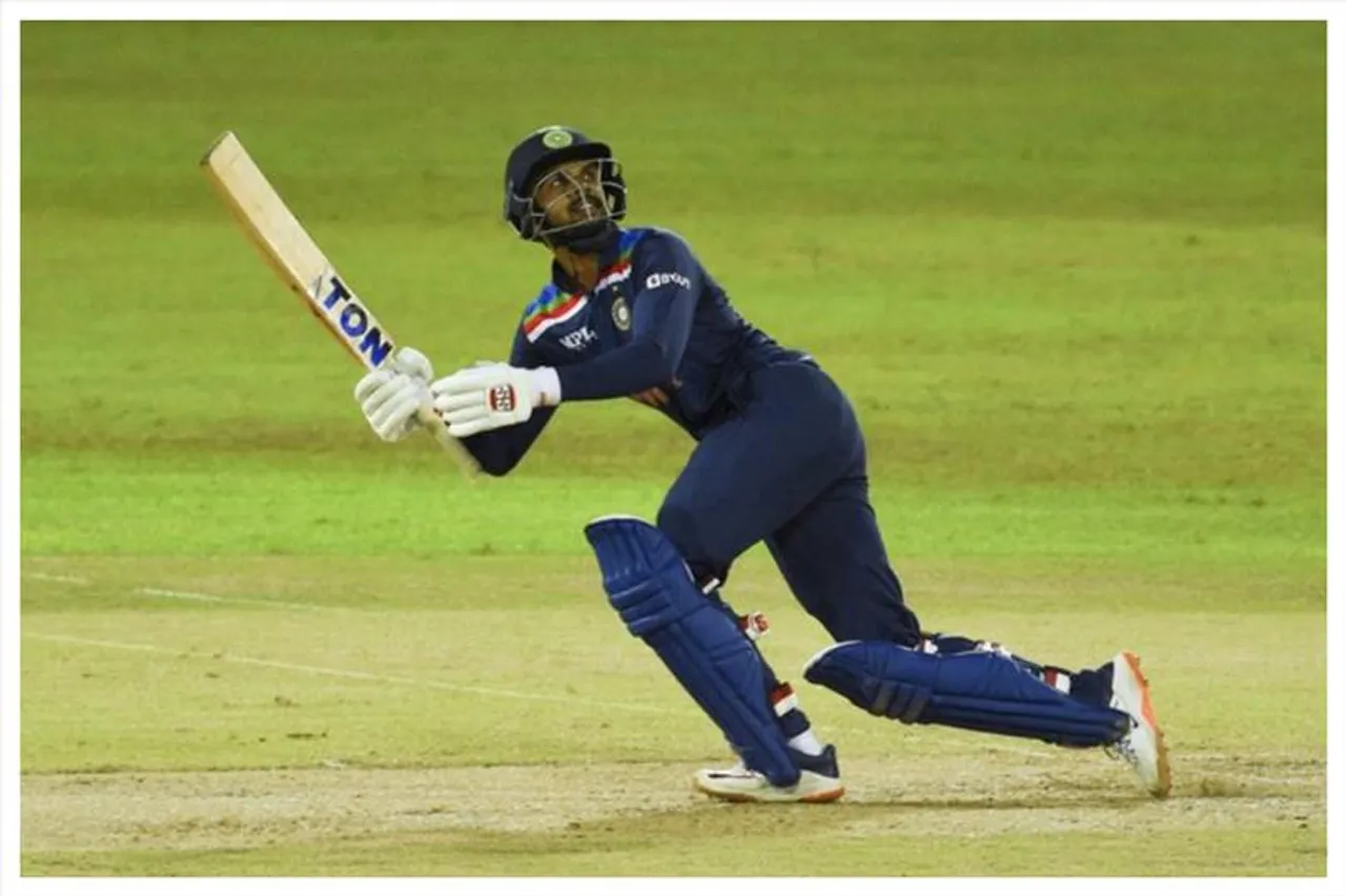 ছয়ের পর ছয়, রুতুরাজের মারকাটারি ব্যাটিং