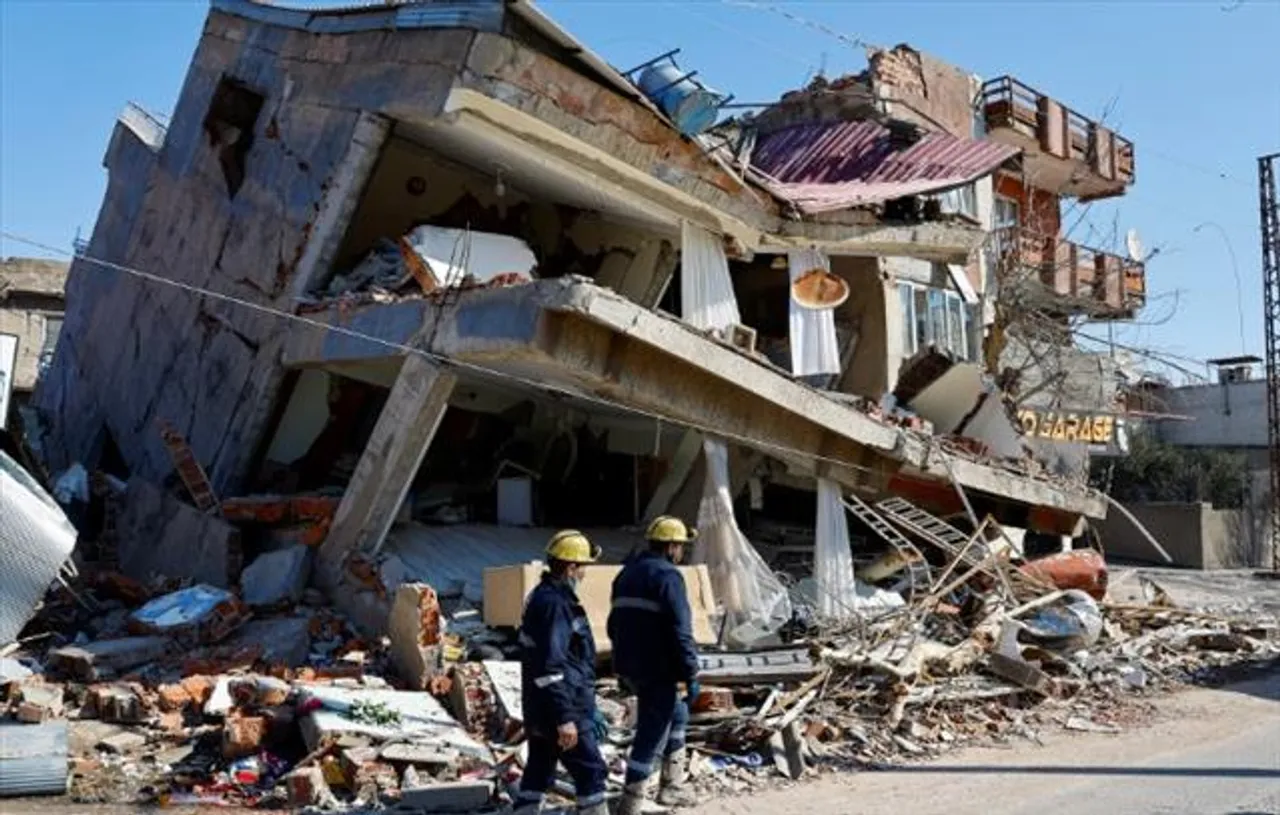 প্রায় ১০০টি দেশের কাছ থেকে ভূমিকম্পে সহায়তার প্রস্তাব পেল তুরস্ক
