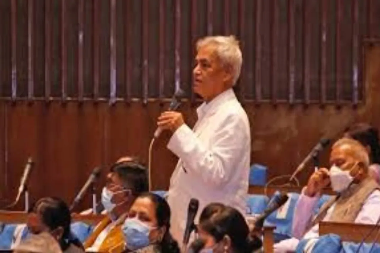 শেষ নিঃশ্বাস ত্যাগ করলেন নেপালি কংগ্রেস নেতা প্রদীপ গিরি