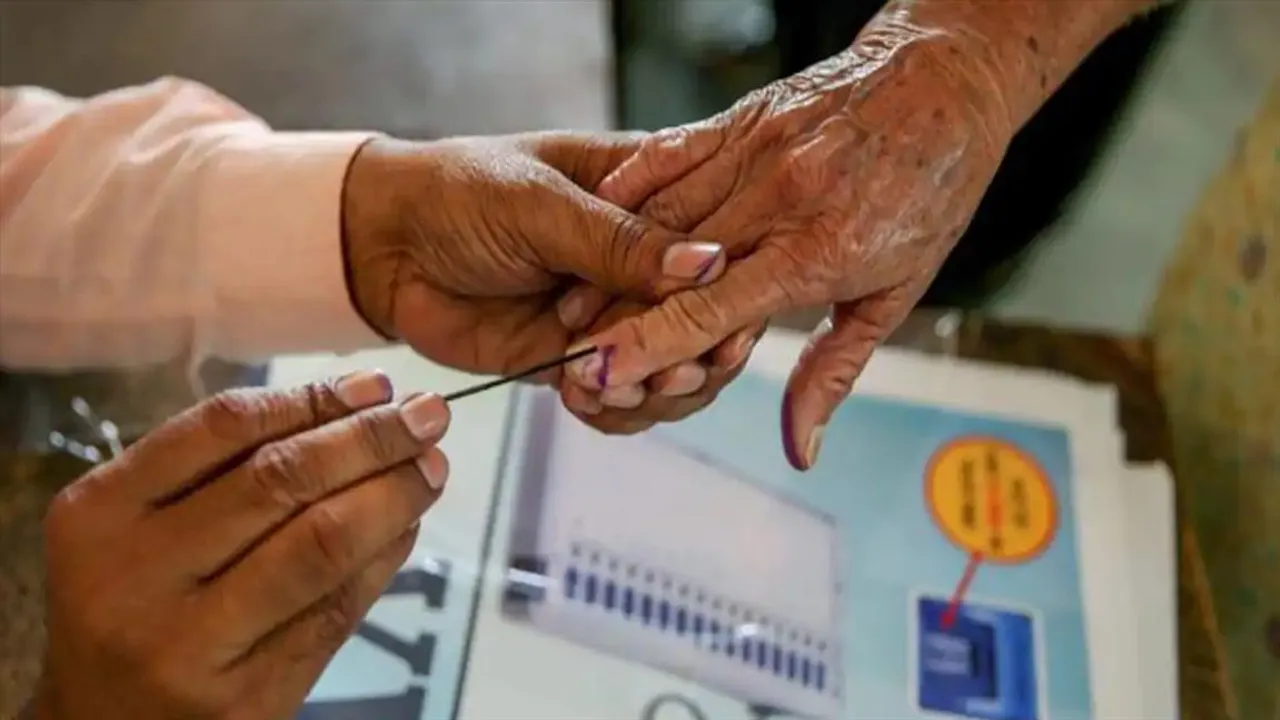 ১ ও ২ নম্বর বরোর রিসিভিং সেন্টার রবীন্দ্রভারতী