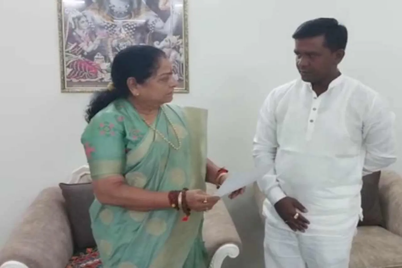 পদত্যাগ পত্র জমা দিলেন কংগ্রেস বিধায়ক